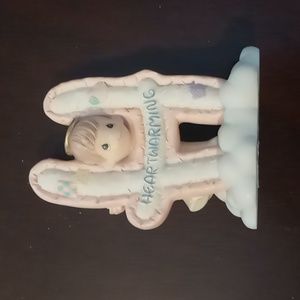 Enesco precious moments H heartwarming figure used